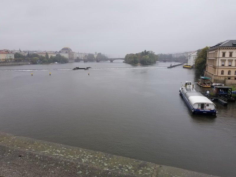 pragues8907.jpg