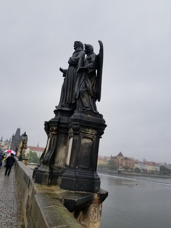 pragues8908.jpg